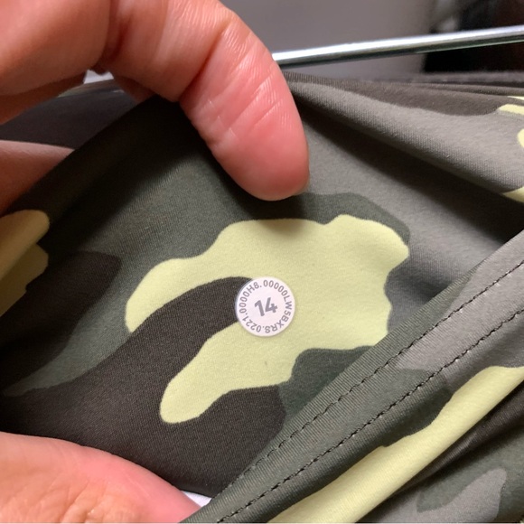 Lululemon Fast & Free Tight 25" Non Reflective Nulux
Heritage Camo Crispin Green - Picture 10 of 11